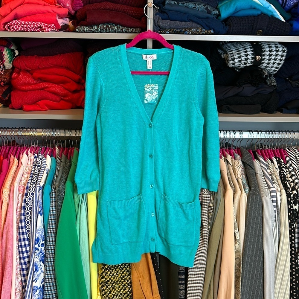 D & Co. green long 3/4 sleeve v neck cardigan size S NWOT